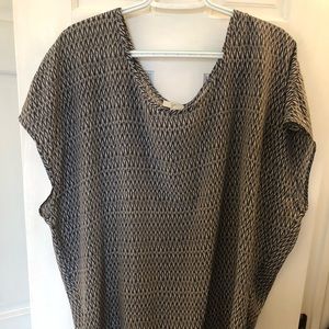 Joie silk blouse - beautiful print, super soft :)